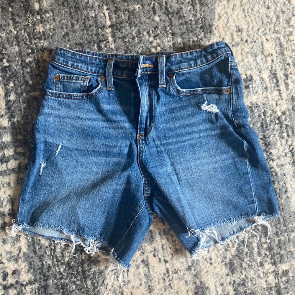 Universal thread denim shorts size 2